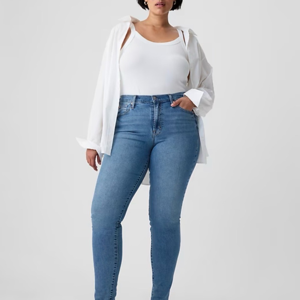 GAP Women's Skinny Jeans in Denim Blue